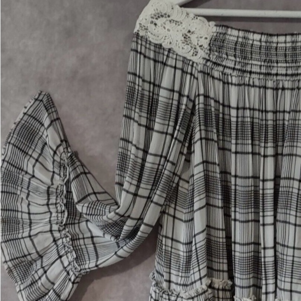 Loft Flowy Plaid Off Shoulder Top - Picture 4 of 6